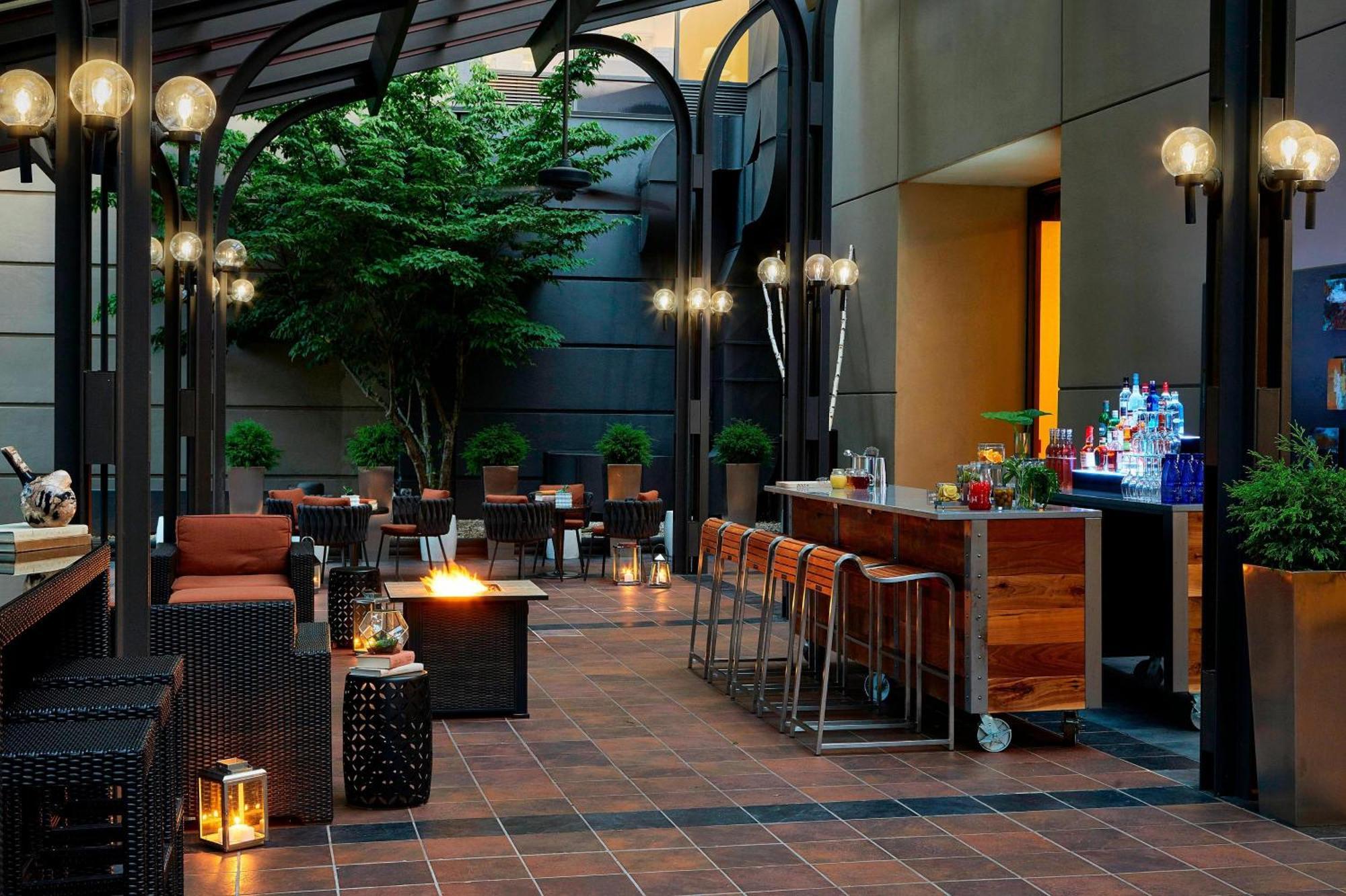 Renaissance Asheville Downtown Hotel Extérieur photo
