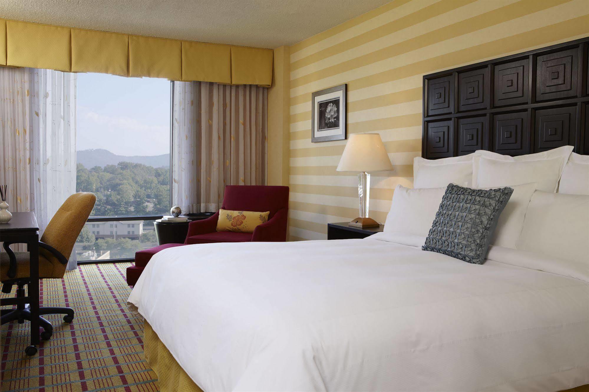 Renaissance Asheville Downtown Hotel Chambre photo