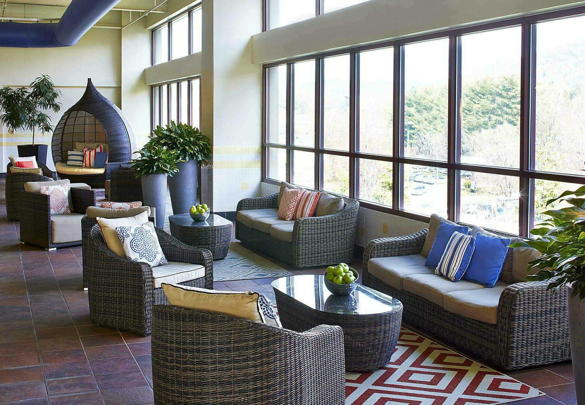 Renaissance Asheville Downtown Hotel Extérieur photo